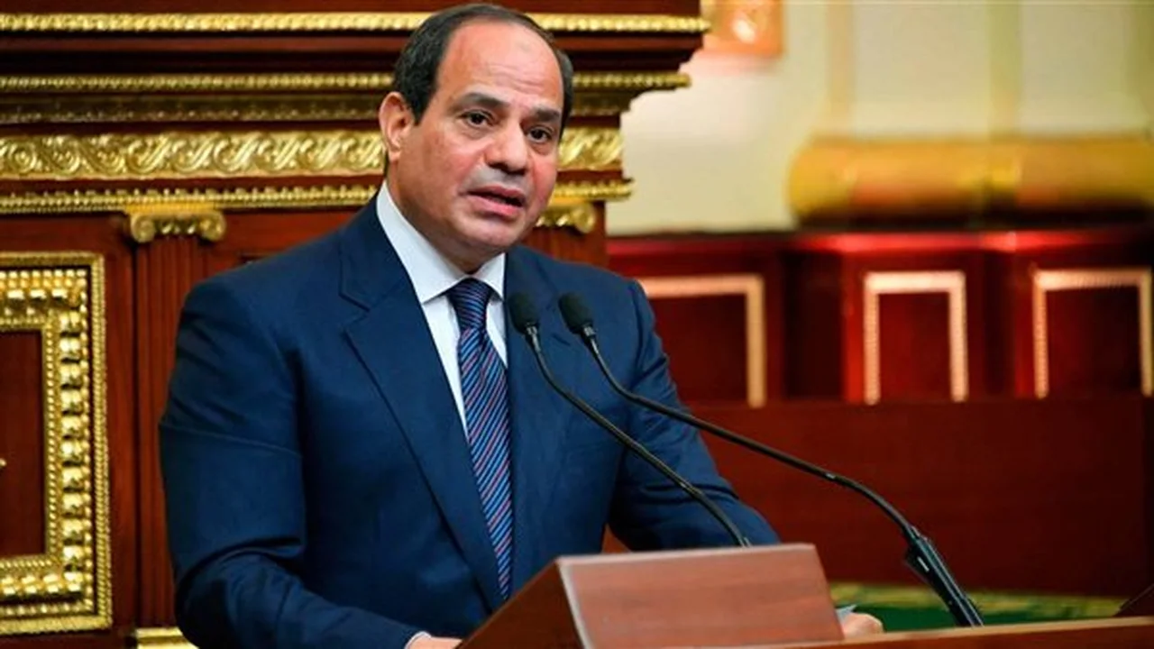 حقيقة التعيينات.. أحمد موسى يوضح الأنباء المزعومة بشأن وظائف رئاسة الجمهورية